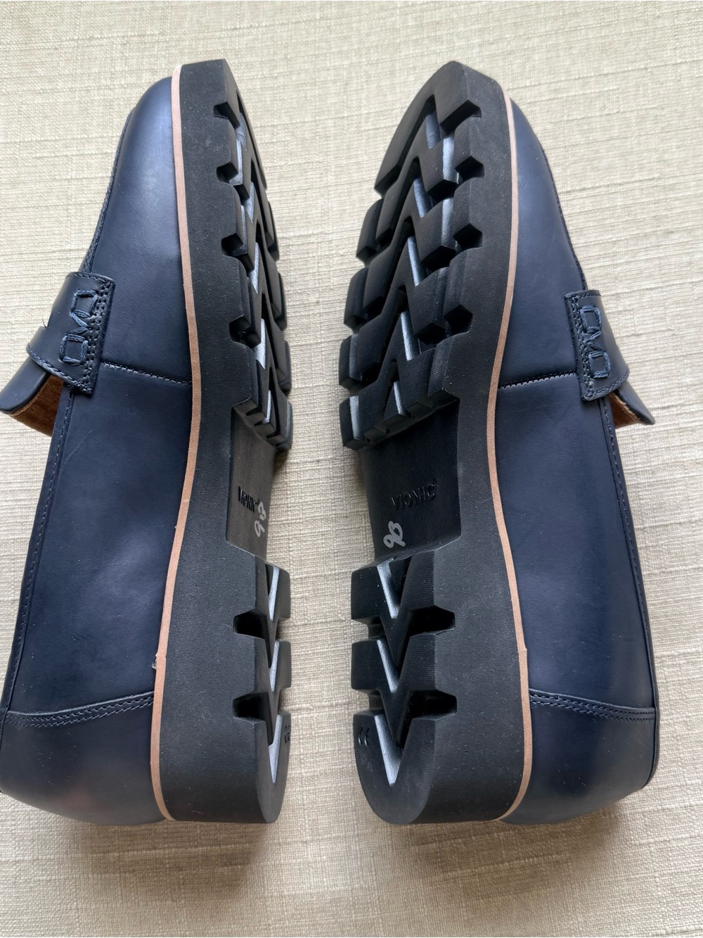 Vionic Women's Cheryl II navy blazer leather loafers Size 9 - Picture 5 of 7